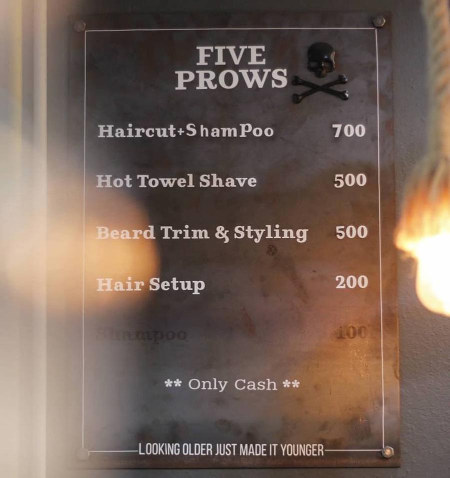 ร้านตัดผมชาย Five Prows Barbershop