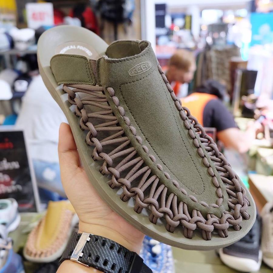รองเท้า KEEN ลดเหลือ 3185.-