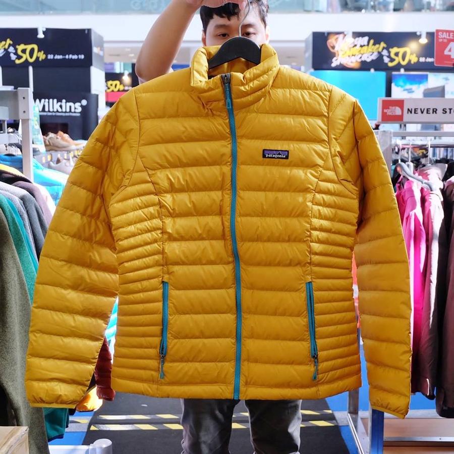 เสื้อกันหนาว patagonia ลดเหลือ 4550.-